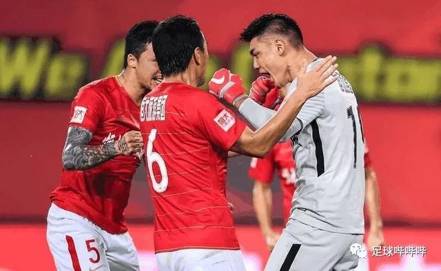  那不勒斯领跑积分榜，奥斯梅恩领跑射手榜  